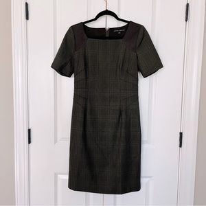 Antonio Melani size 6 brown dress with scrunch and shoulder detail LIKE NEW
